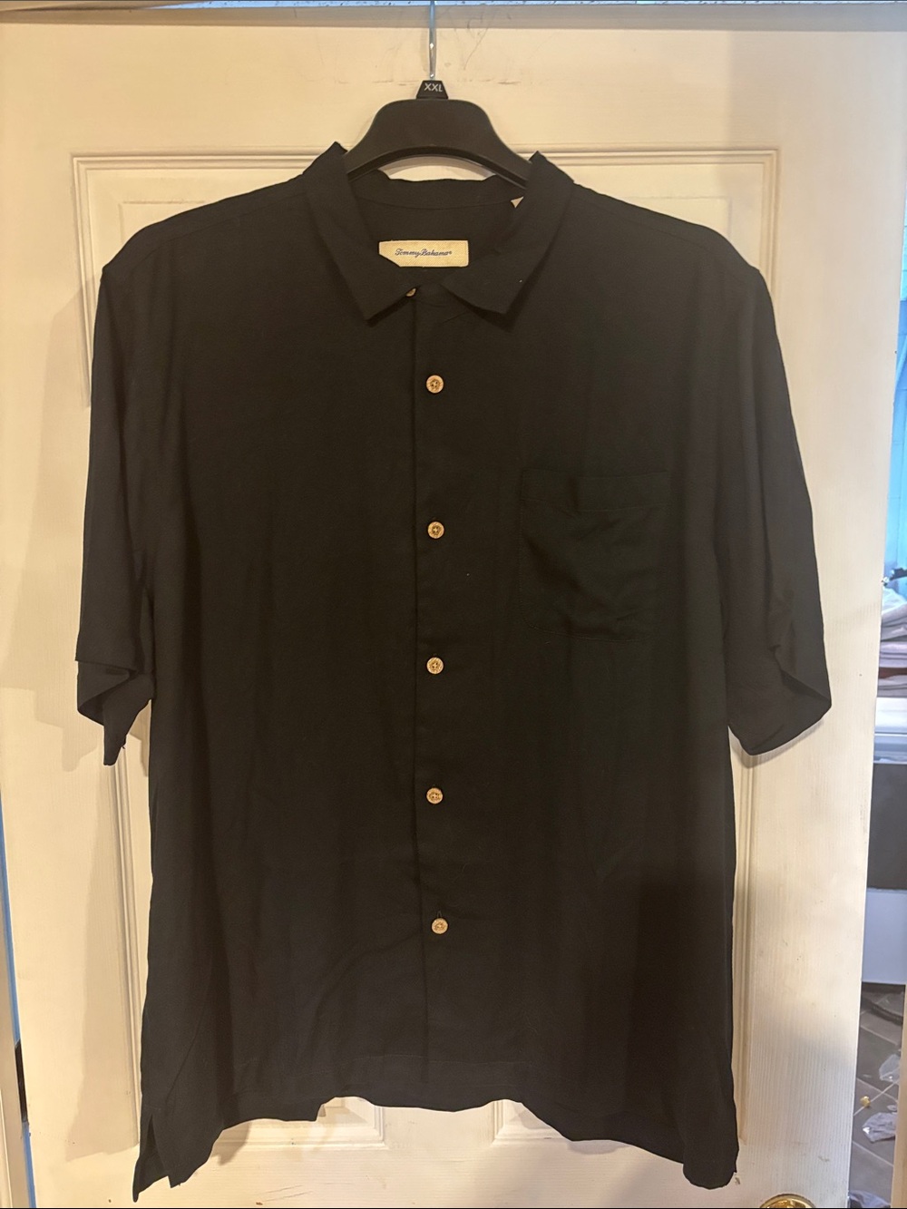 Tommy Bahama Black Short Sleeve Button-Down Shirt